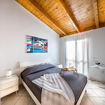 Montecolo Apartament *